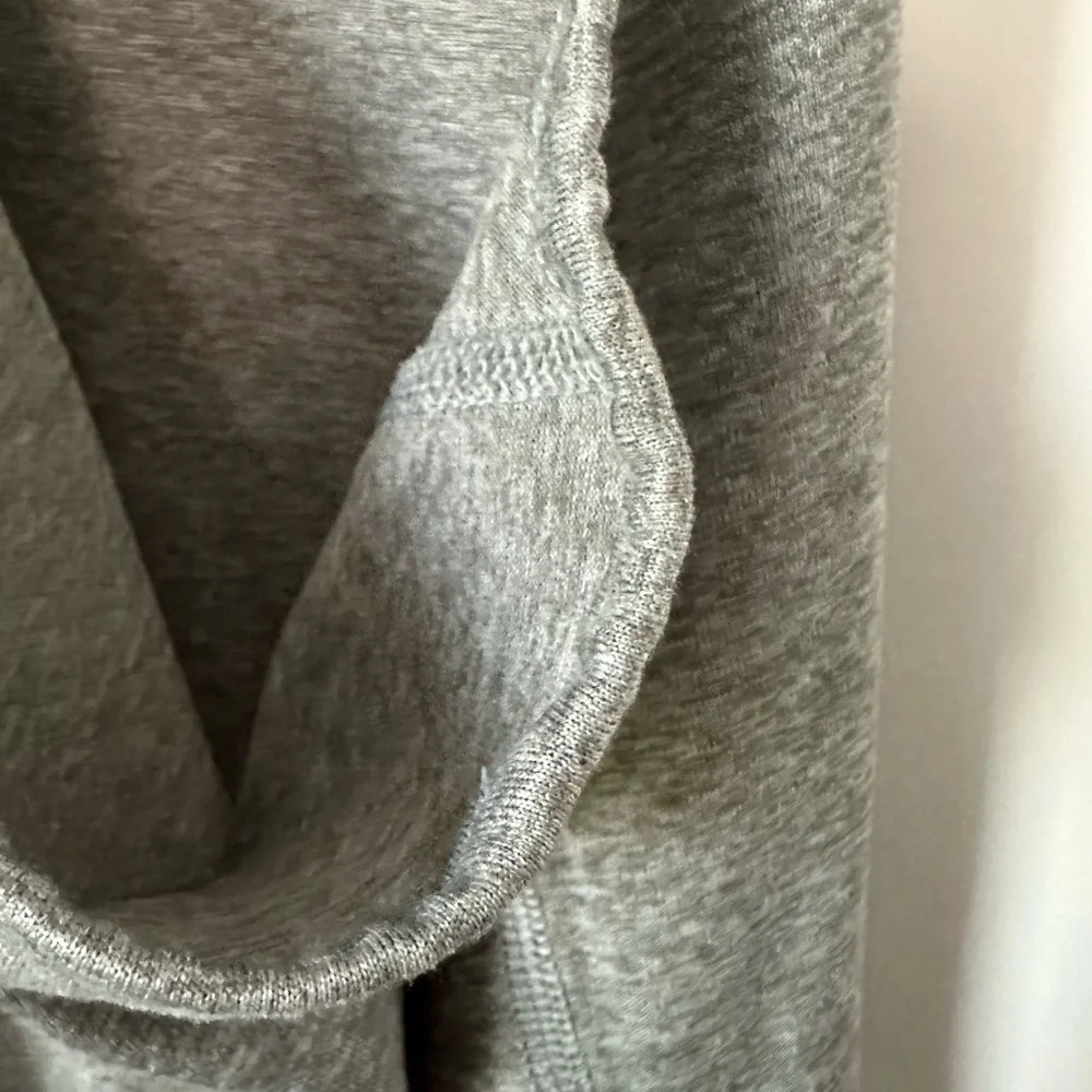 Nike Dri-FIT Gray Racerback Athletic Tank Top Size‎ Small